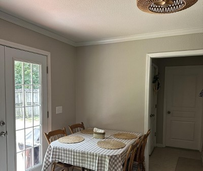 Guest review image 1 of 2, zoom in
