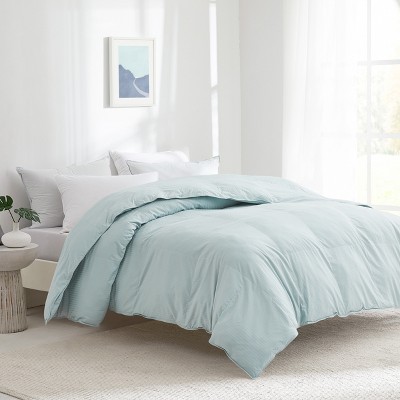 10 foot by 10 foot World's Largest King Comforter by DOWNLITE (Hypoallergenic Down Alternative)