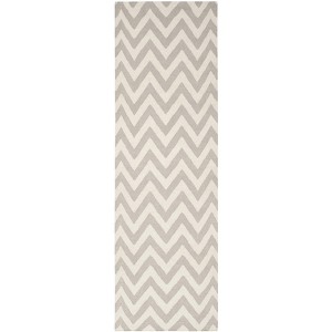 Dhurries DHU557 Hand Woven Flat Weave Indoor Rugs - Safavieh - 1 of 4