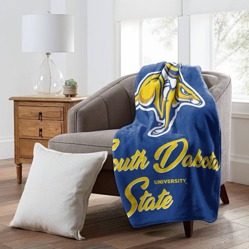 NCAA Signature South Dakota State Jackrabbits 50 x 60 Raschel Throw Blanket, 2 of 4