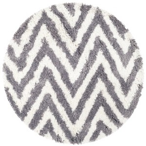 Chevron Shag SG250 Hand Tufted Indoor Rugs - Safavieh - 1 of 3