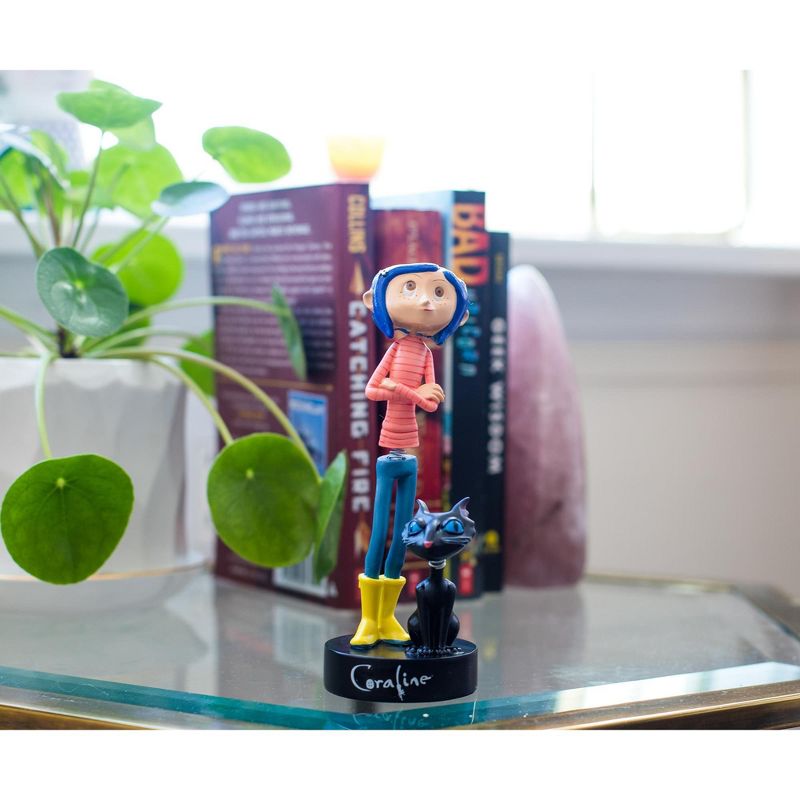 Surreal Entertainment Coraline with Cat PVC Bobble Figure | 6.5 Inches Tall, 4 of 8
