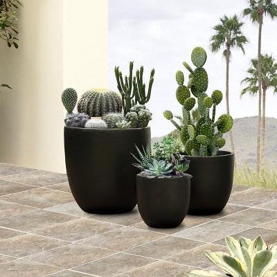Medium Black Magnesium Oxide Round Outdoor Planter