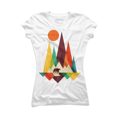 Junior's Design By Humans Mountain Bear By radiomode T-Shirt