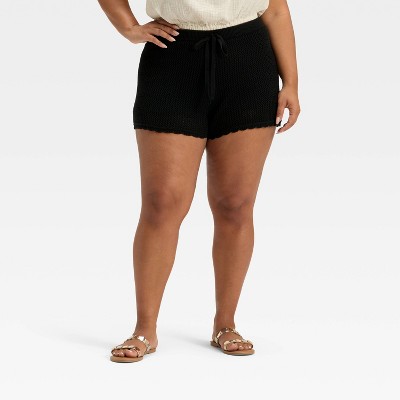 Women's Mid-Rise Openwork Pull-On Shorts - Universal Thread™