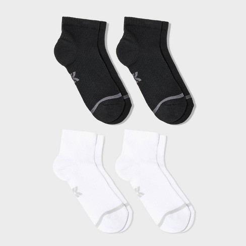 Women's 4pk Performance Texture Ankle Socks - All In Motion™ White/black  4-10 : Target