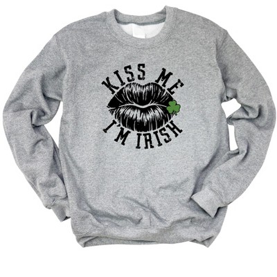 Simply Sage Market Women's Graphic Sweatshirt Kiss Me I'm Irish Lips