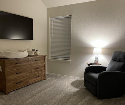 Guest review image 1 of 1, zoom in