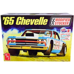 Skill 2 Model Kit 1965 Chevrolet Chevelle Modified Stocker 1/25 Scale Model by AMT - 1 of 4