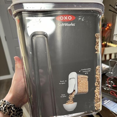 OXO 11114000 Good Grips Pop Medium Cereal Dispenser, Clear/ White, 3.4 qt