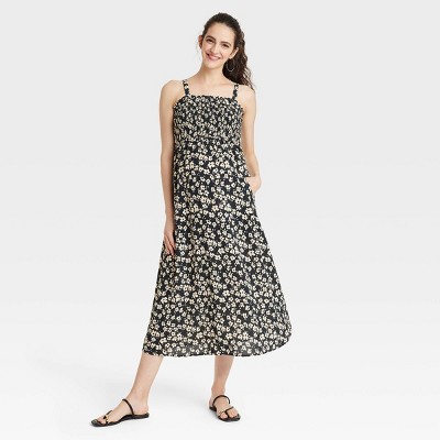 Image of Sleeveless Smocked Midi Maternity Dress - Isabel Maternity by Ingrid & Isabel™ Black Floral S