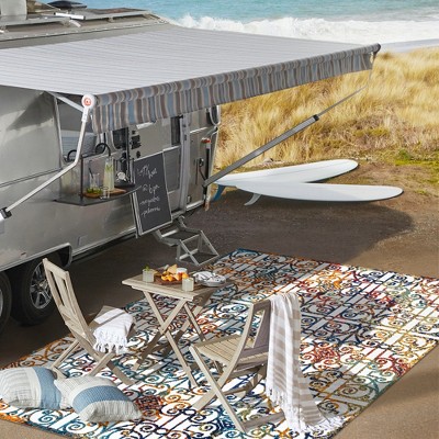 Blue and Cream Trellis Synthetic 4' x 6' Reversible Rug