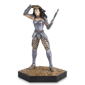 Eaglemoss Limited Alien & Predator 1:16 Figure Collection | #47 Machiko Noguchi - 1 of 4