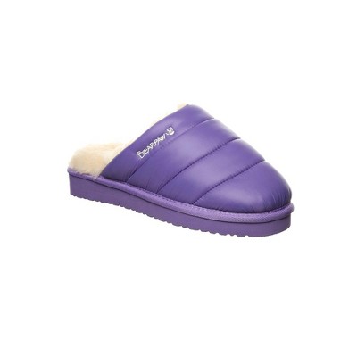 champion slippers on feet