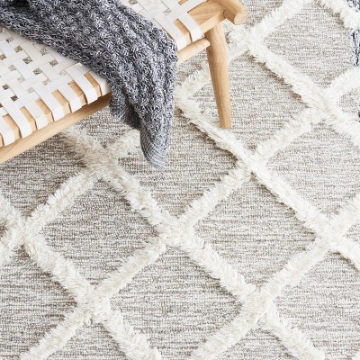 Luxurious Casablanca Square Gray Wool 6' Shag Area Rug