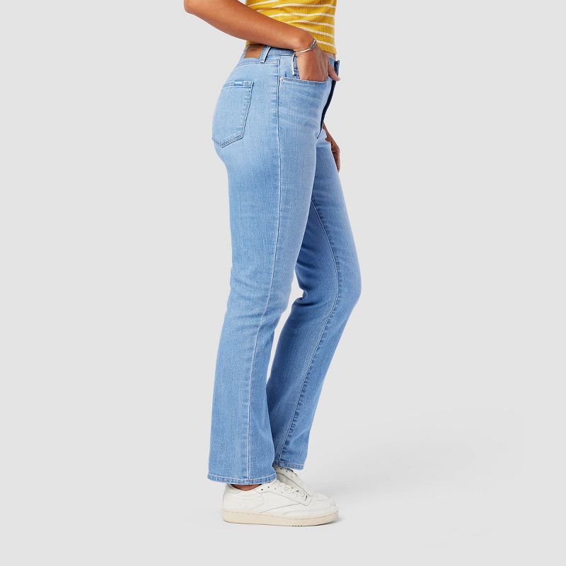 DENIZEN® from Levi's® Women's High-Rise Straight Jeans, 3 of 5