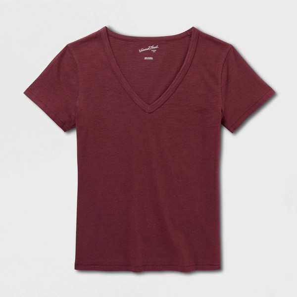 Playera clásica de cuello V de mujer en jersey - Universal Thread™ 4