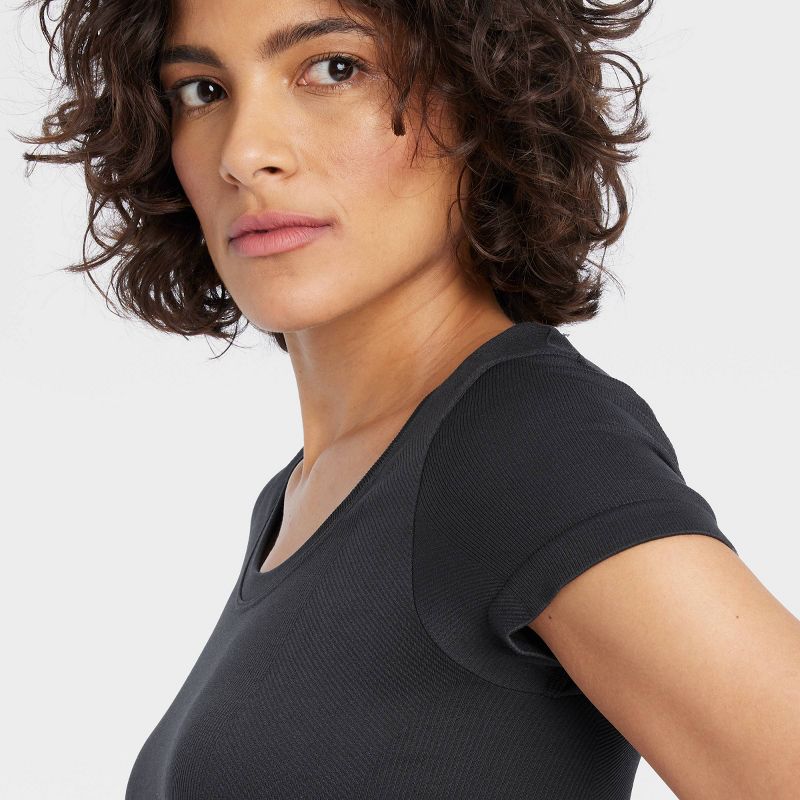 Women's Seamless Cropped Short Sleeve Top - All In Motion™, 6 of 9