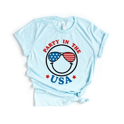 Simply Sage Market Women's Party In The USA Smiley Face Short Sleeve Graphic Tee