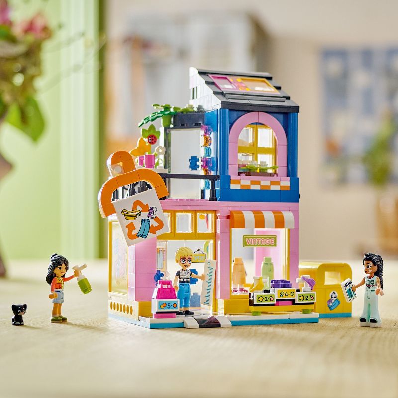 LEGO Friends Vintage Fashion Store Toy Shop 42614, 3 of 8