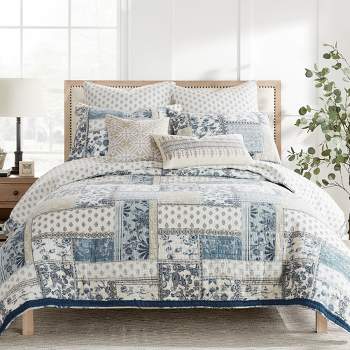 Quilts King Size, 100% Cotton with Real Patchwork Stitching King Quilt  Bedding Set, All Season Patchwork Bedding Set, Vintage Farmhouse Blue  Reversible Floral Bedspreads Set, 96 x106”+2 Shams : : Home