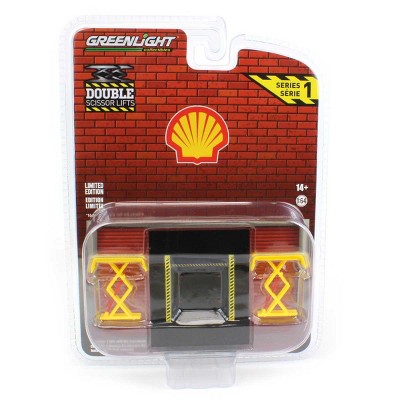Greenlight Collectibles 1/64 Auto Body Shop, Shell Oil, Auto Double Scissor Lifts Series 1 16160-C