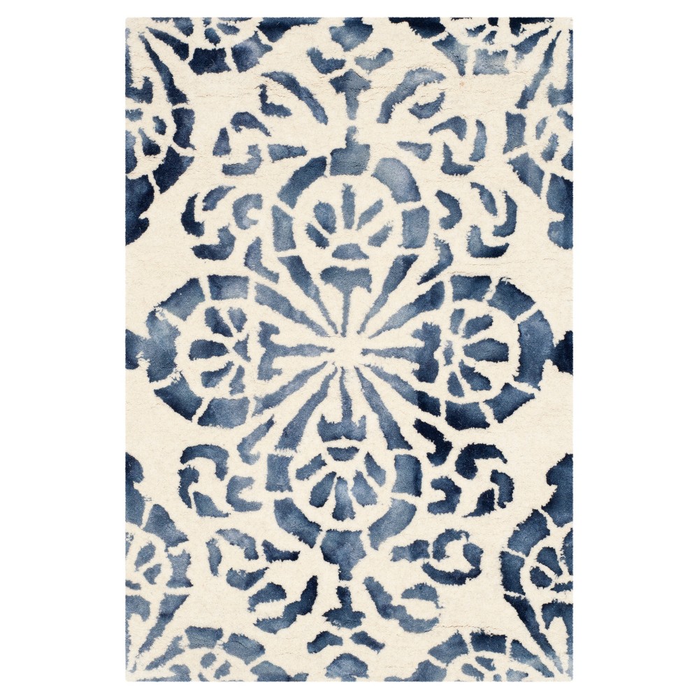 Garred Area Rug - Ivory/Navy (2'x3') - Safavieh