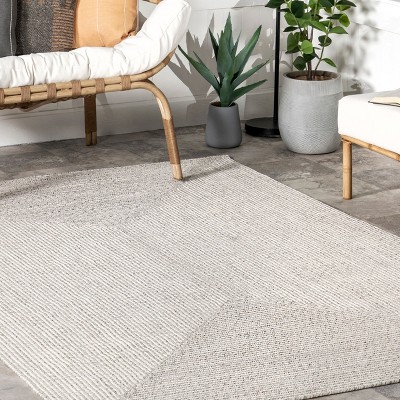 Handmade Ivory Braided 4' x 6' Oval Synthetic Area Rug