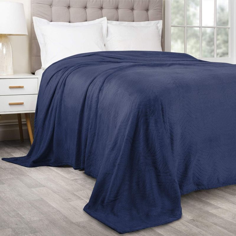 Shopbedding - Throw Blanket Fleece Lightweight Throw Blanket for Couch or Sofa - Embossed Flannel Blanket for Travel –  Soft Blanket by Blissford, 5 of 7