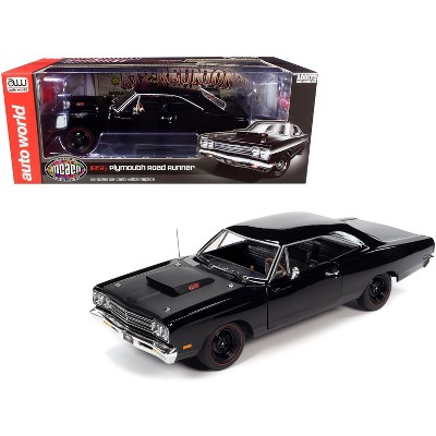 1969/5 Plymouth Road Runner Hardtop Black Velvet with Matt Black Hood "Muscle Car & Corvette Nationals" (MCACN) 1/18 Diecast Model Car by Autoworld