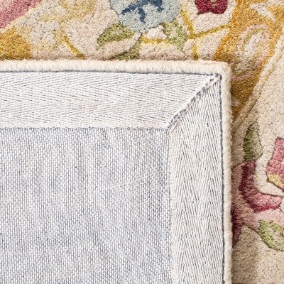 Savonnerie Sage and Beige Wool 5' x 8' Hand-Tufted Area Rug