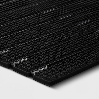 1&#39;6&#34;x2&#39;6&#34; Rubber Bristle Boot Scrapping Doormat - Threshold&#8482;