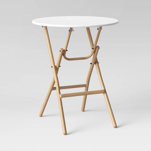 Folding outlet bistro table