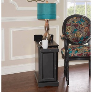 Felix Accent Table with USB Charging Station Black - Powell Company