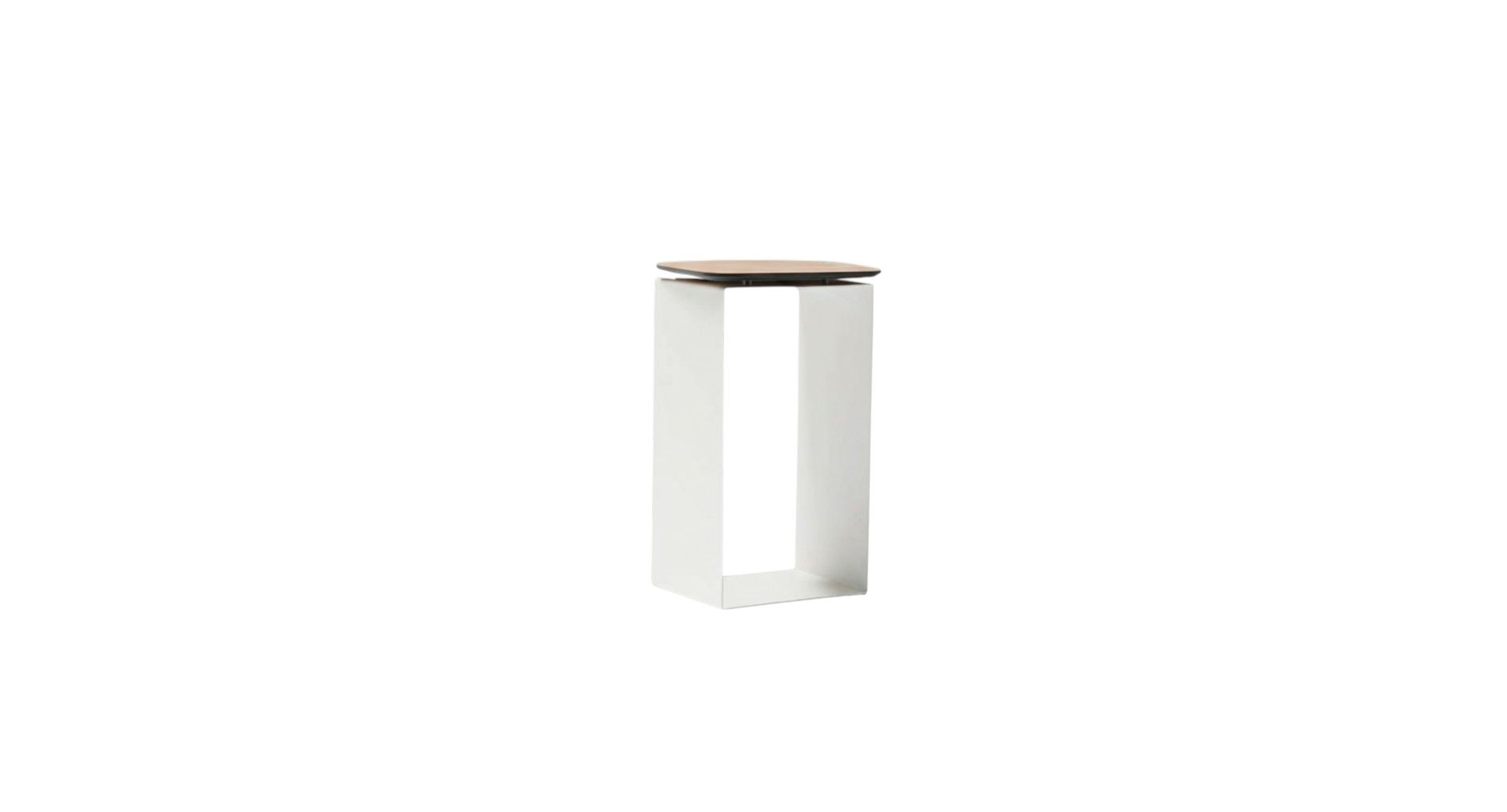 HomeRoots 12" White And Brown Aluminum And Heavy Duty Resin Outdoor Side Table
