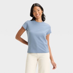 Women's Short Sleeve T-Shirt - Universal Thread™ - 1 of 3