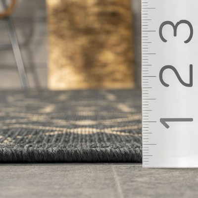Charcoal Moroccan Trellis Indoor/Outdoor Synthetic Area Rug