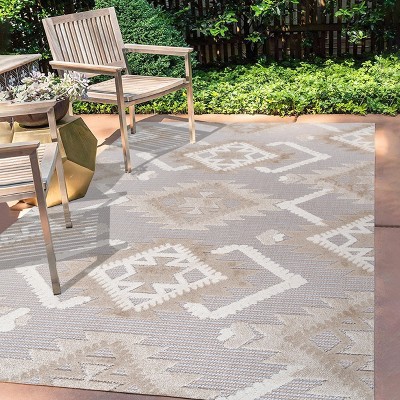 Sumak High-Low Pile Neutral Diamond Kilim Indoor/Outdoor Area Rug - JONATHAN Y