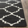Dhurries DHU554 Hand Woven Flat Weave Indoor Rugs - Safavieh - 3 of 4