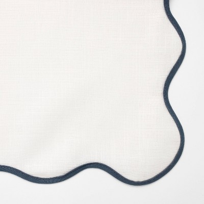 Scallop Table Runner - Thumbnail 3