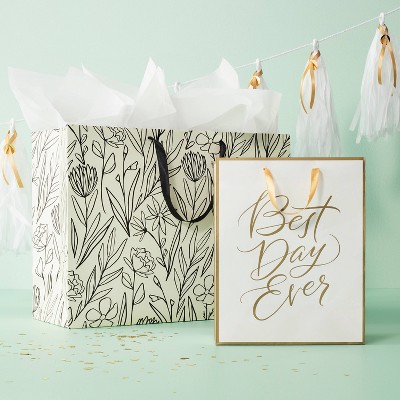 Wildflowers Large Wedding Gift Bag - Spritz&#8482;