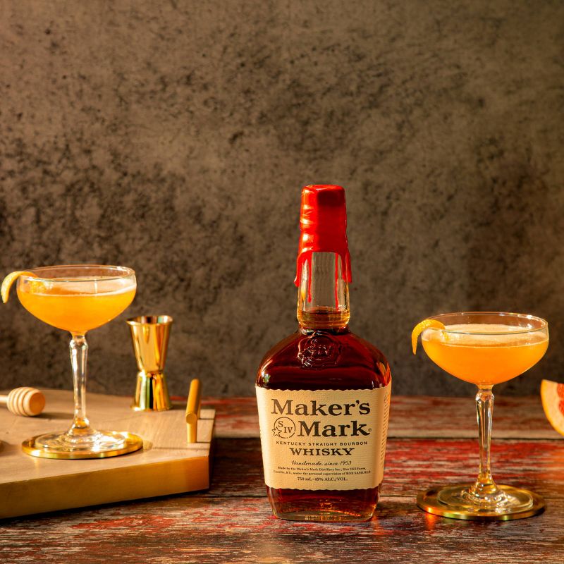 Maker&#39;s Mark Kentucky Straight Bourbon Whisky - 750ml Bottle, 3 of 10