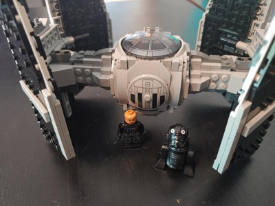 LEGO Star Wars Mandalorian Fang Fighter vs. TIE Interceptor Set 75348