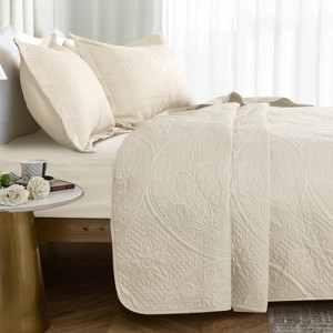 3 Piece Quilt Set Coverlet With Shams Floral Pattern Bedspread Set Bedding Set for All Seasons - Cotton Passion - 1 of 4
