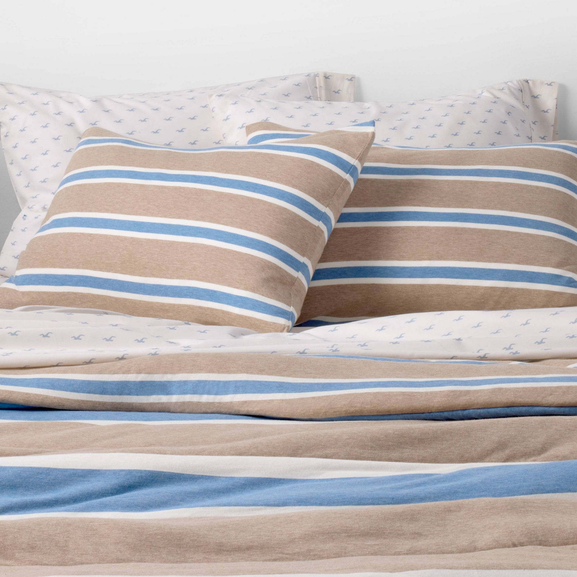 Reversible Jersey Puff Comforter Set Blue/Brown Stripe - The Hollister Collection at Target