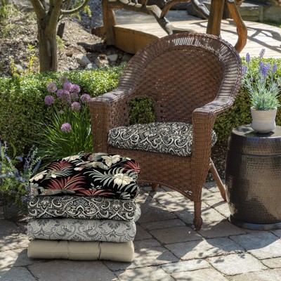 Black Aurora Damask Outdoor Wicker Chair Cushion, 20 x 18
