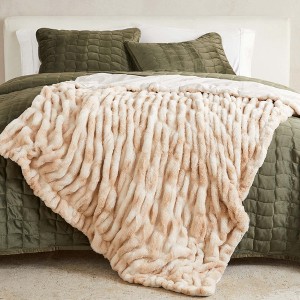 50" x 60" Reversible Faux Fur Throw Blanket - Great Bay Home - 1 of 4