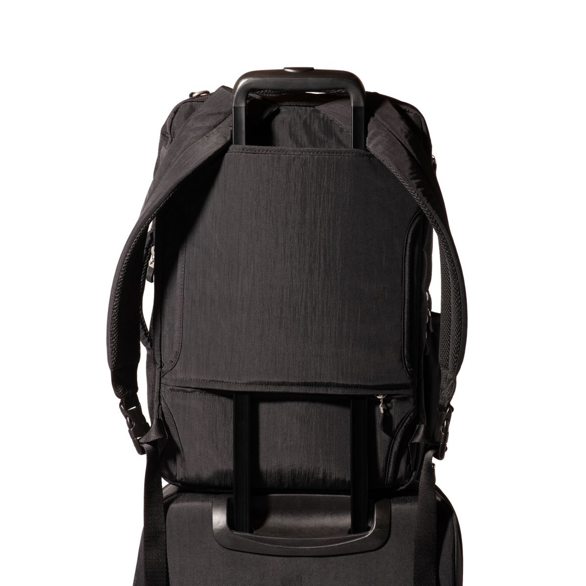baggallini Modern Convertible Expandable Travel Duffle Backpack - thumbnail 10