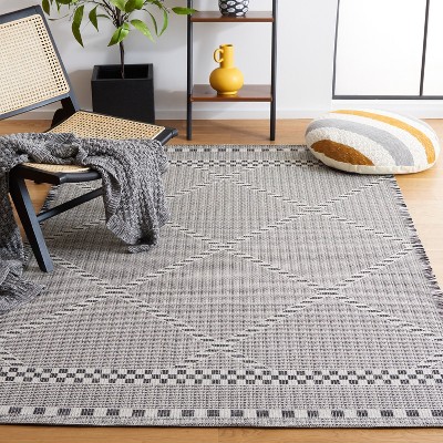 Augustine Black Synthetic Flat Woven 4' x 6' Area Rug