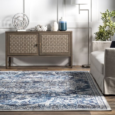 Maryanne Blue and White Synthetic Medallion Accent Rug 2x3